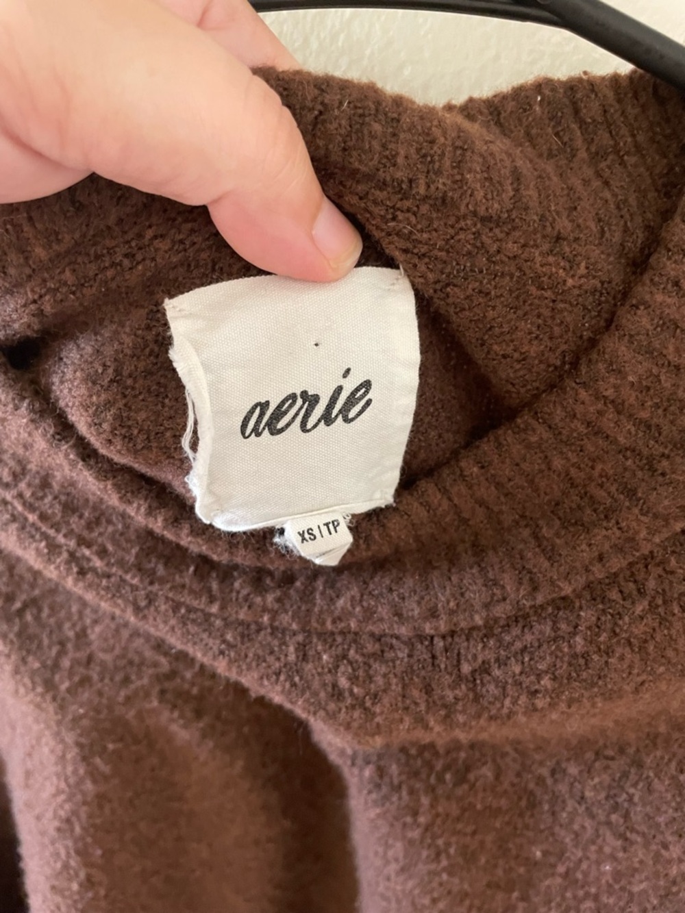 ✨Women’s Aeries Sweater Size XS - Picture 4 of 7